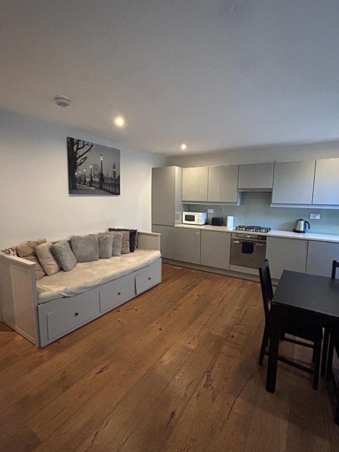 Luxurious Central Soho Apartment Лондон Екстер'єр фото